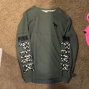 VS pink sweater